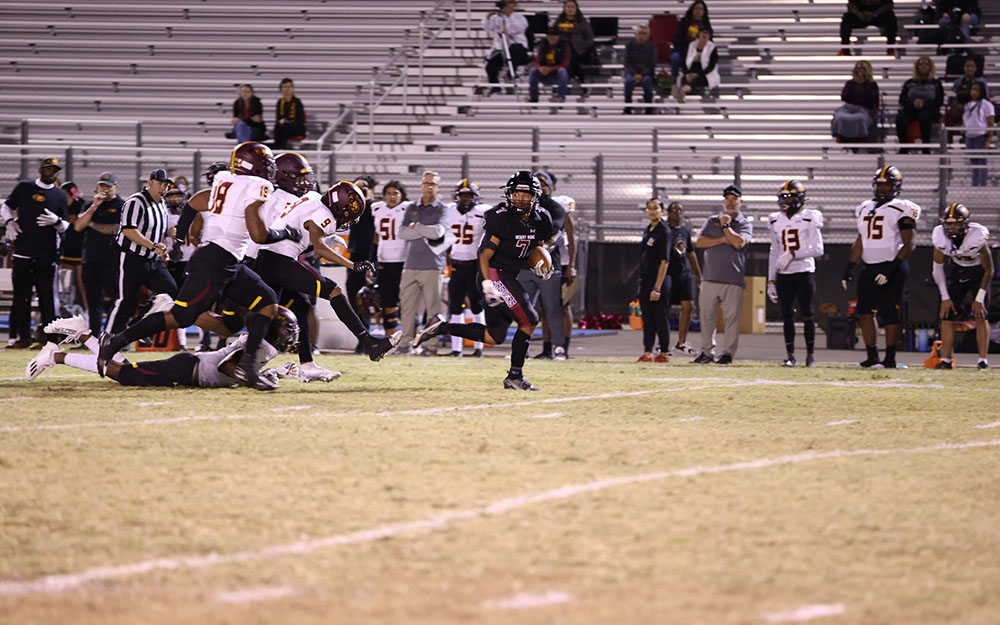 Jaguar Running Back trying to break free