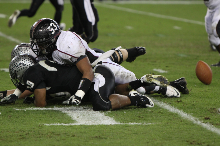 Desert Ridge vs Hamilton Fumble!